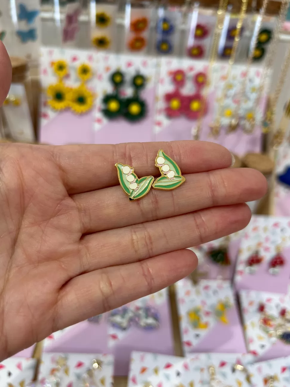 Hot Origami Doll Pea Earring