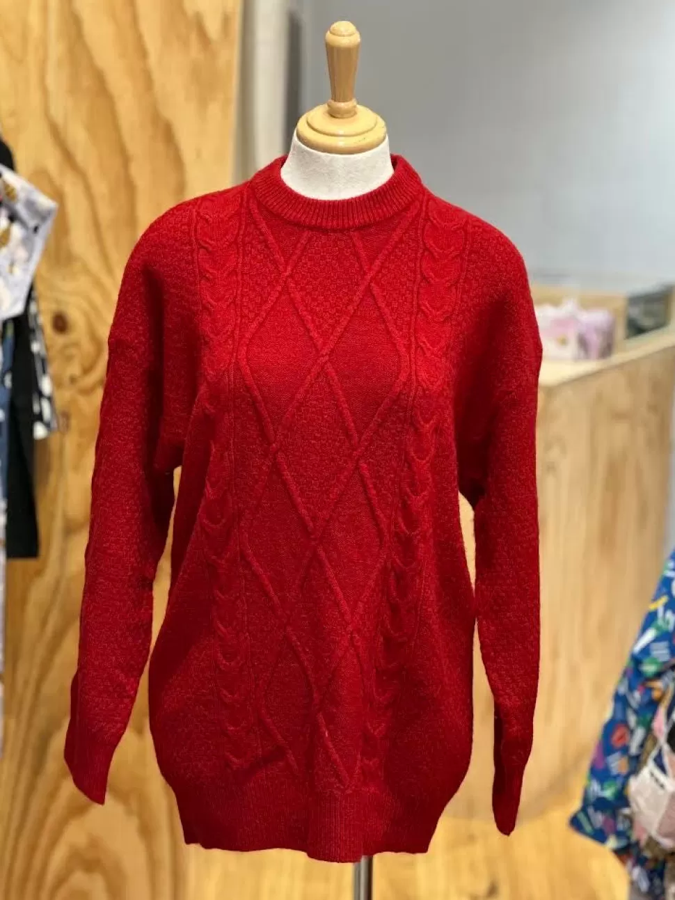 Store Origami Doll Red cable knit Sweater